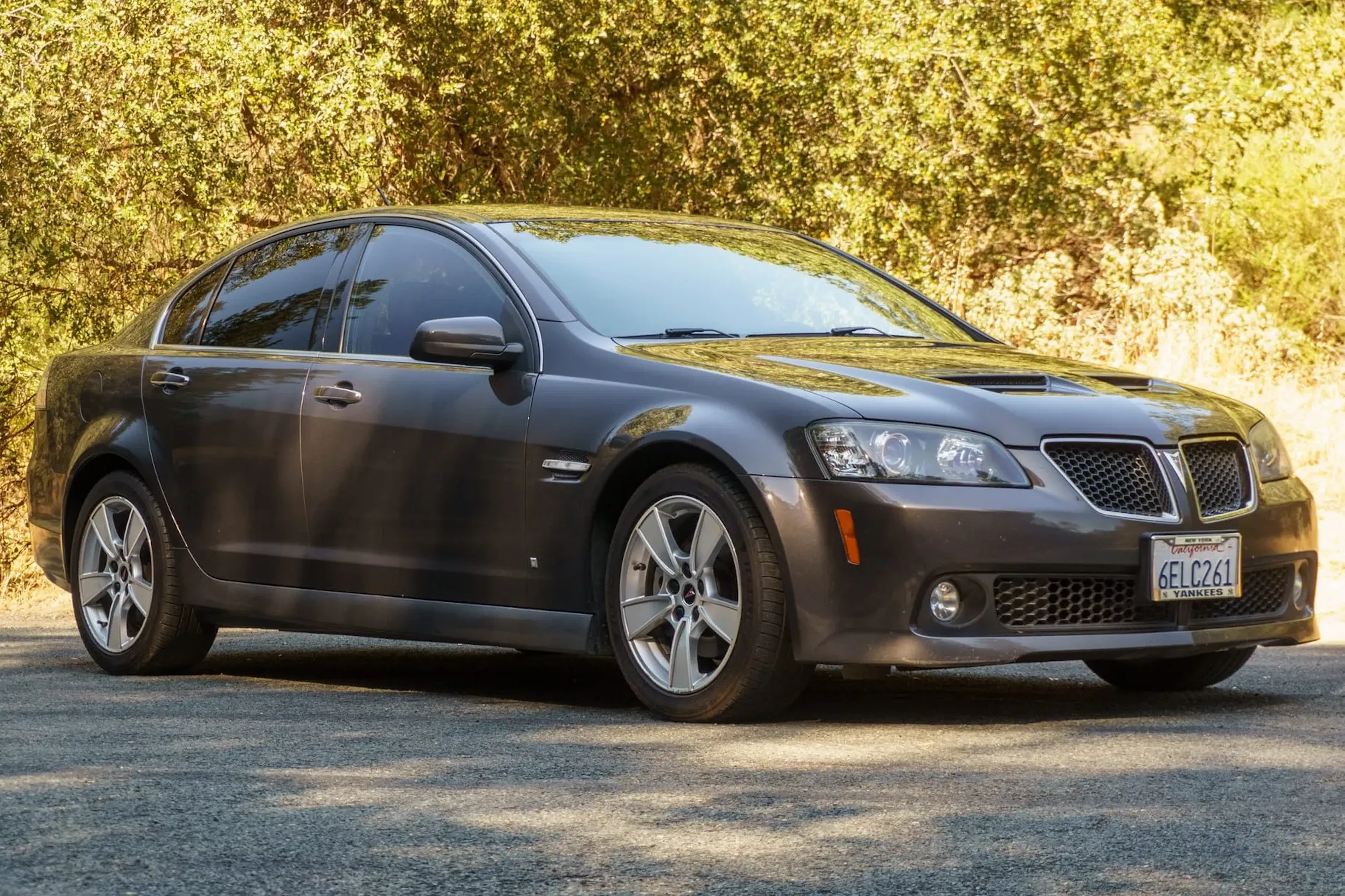 2009 Pontiac G8 VIN 6G2EP57WX9L300768 | Hagerty Valuation Tools®
